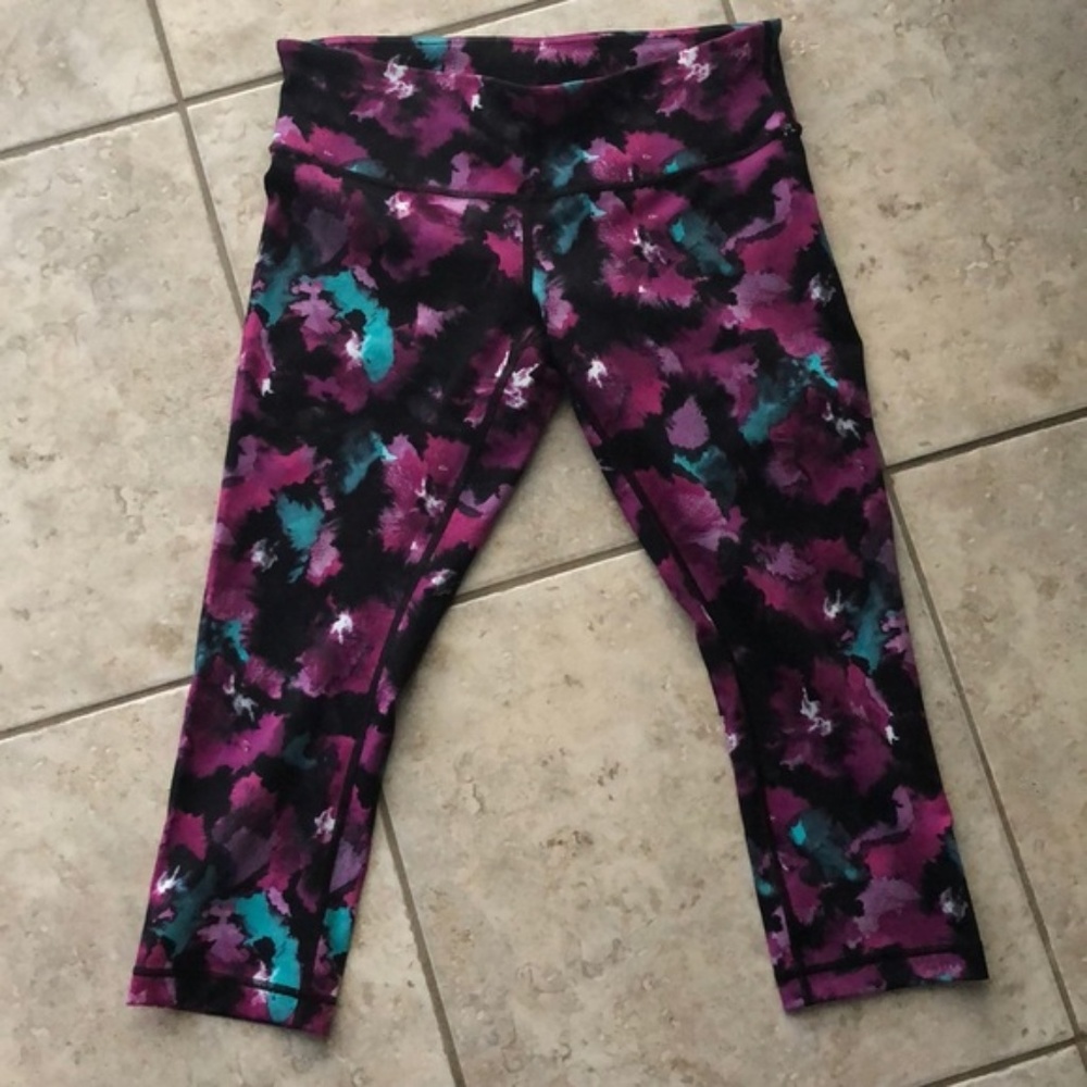Lululemon crops - floral tie dye pattern